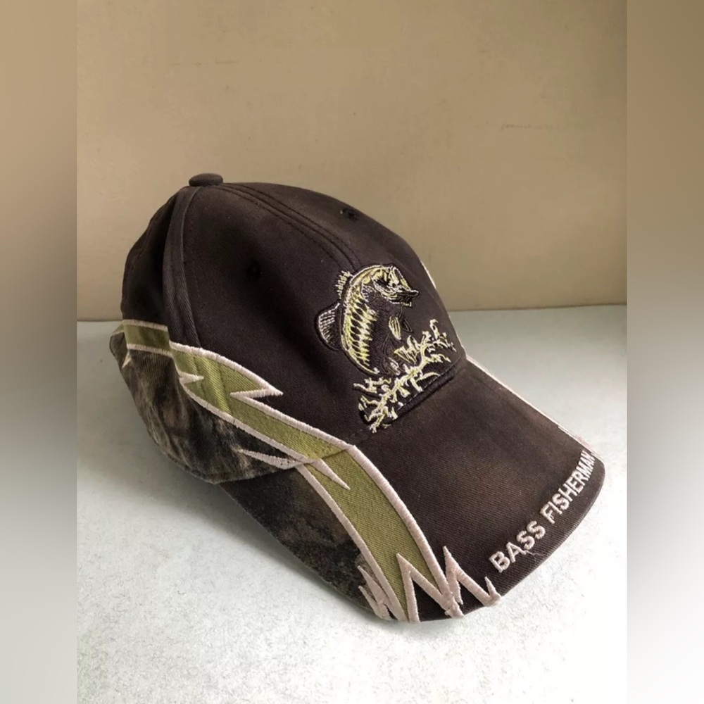 Buck Wear BASS FISHERMAN “DOMINATE THE WATER” Cap Hat -One Size- Pre-owned.